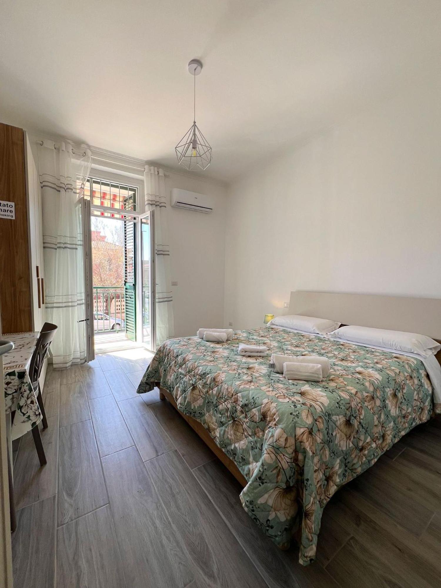 B&B Rifugio San Francesco リド・ディ・オスティア エクステリア 写真