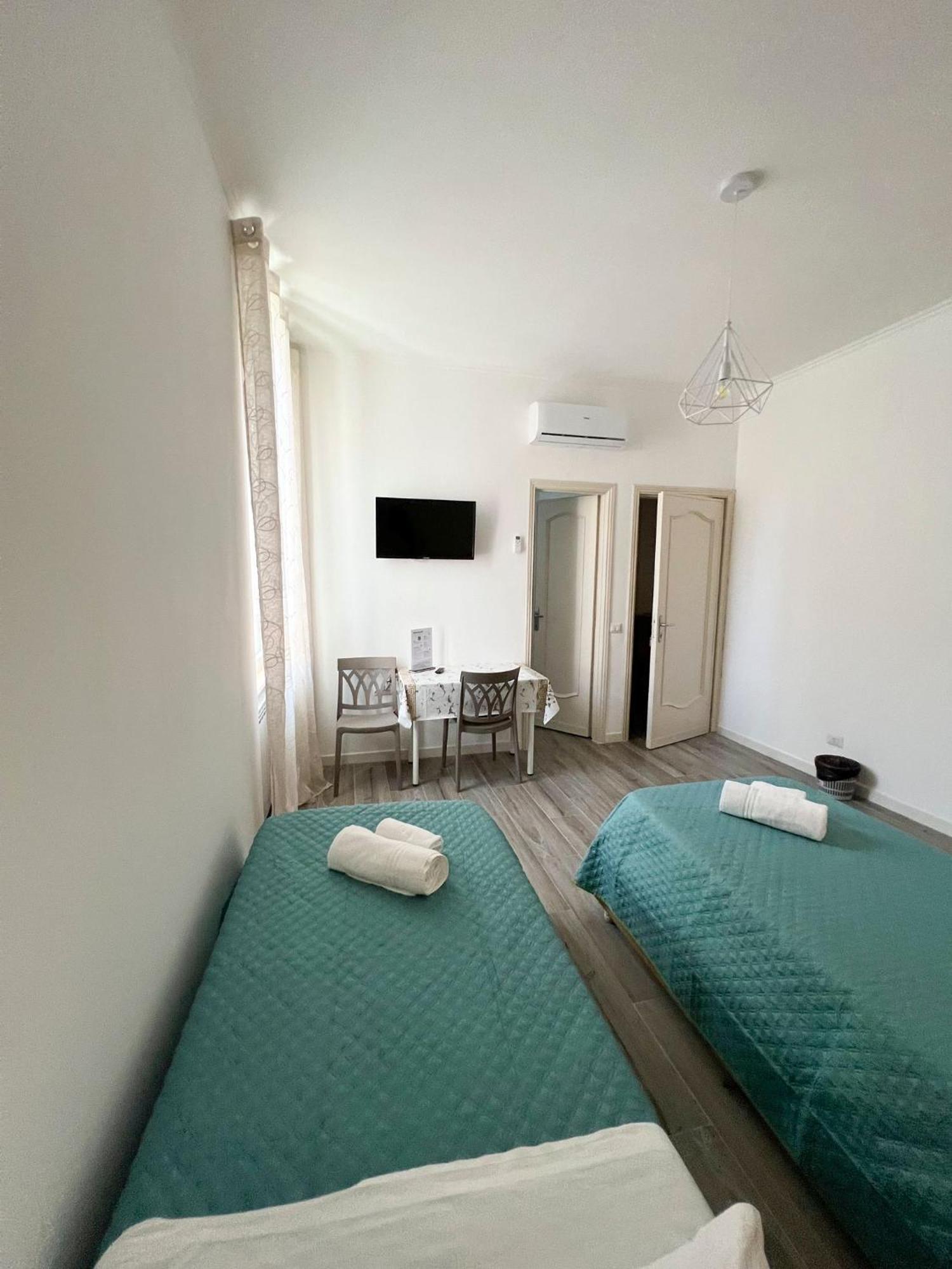 B&B Rifugio San Francesco リド・ディ・オスティア エクステリア 写真