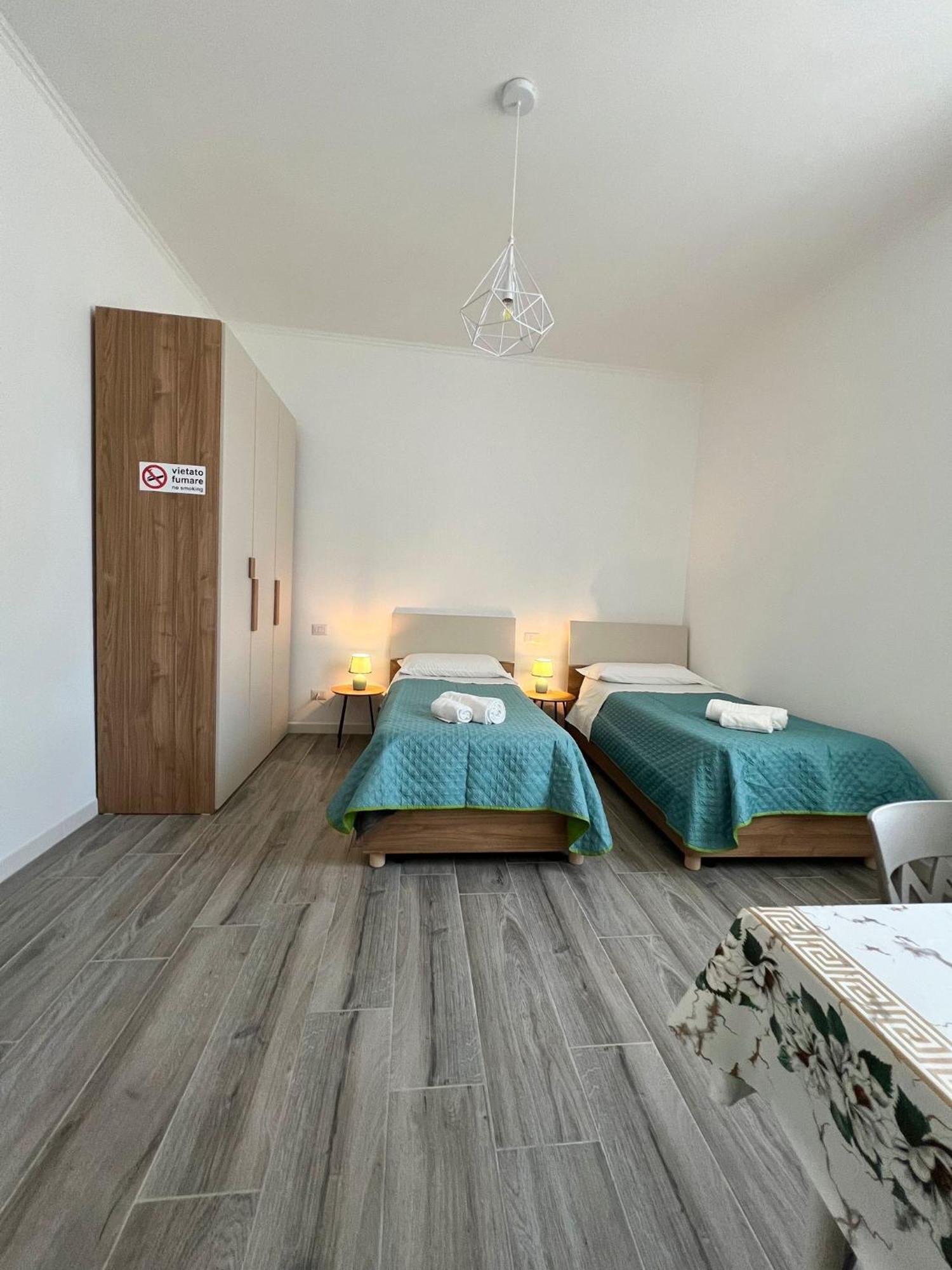 B&B Rifugio San Francesco リド・ディ・オスティア エクステリア 写真